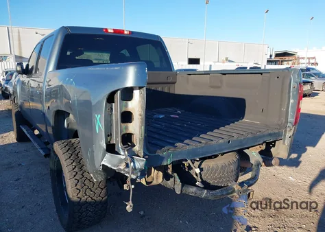 2011 Chevrolet Silverado 1500 Ls z USA, uszkodzony, nr VIN 3GCPCREA3BG319709